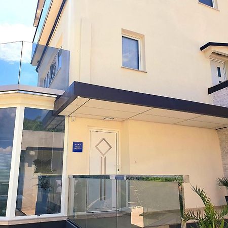 Jacuzzi Penthouse Apartment Matulji Bagian luar foto