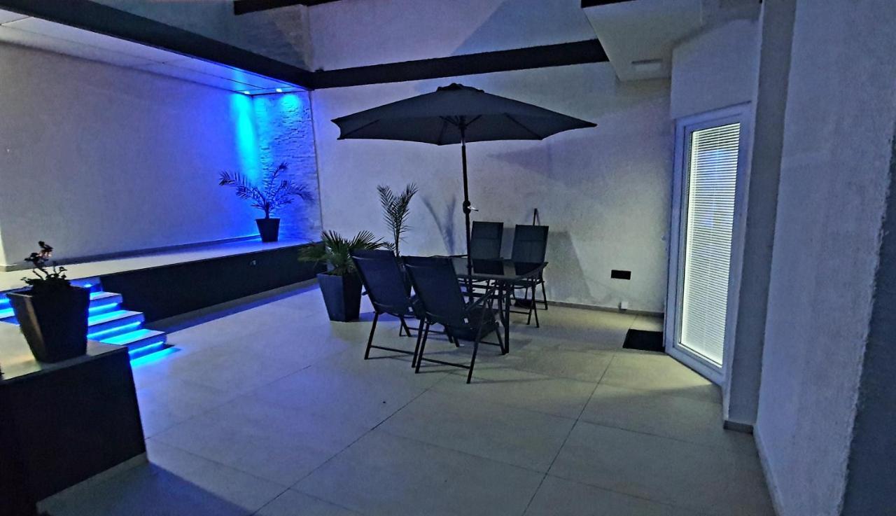 Jacuzzi Penthouse Apartment Matulji Bagian luar foto