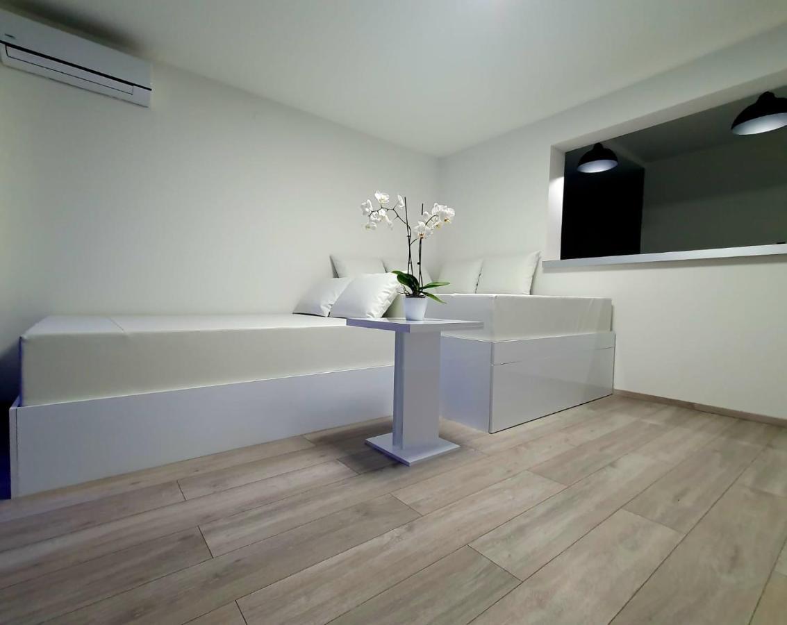 Jacuzzi Penthouse Apartment Matulji Bagian luar foto