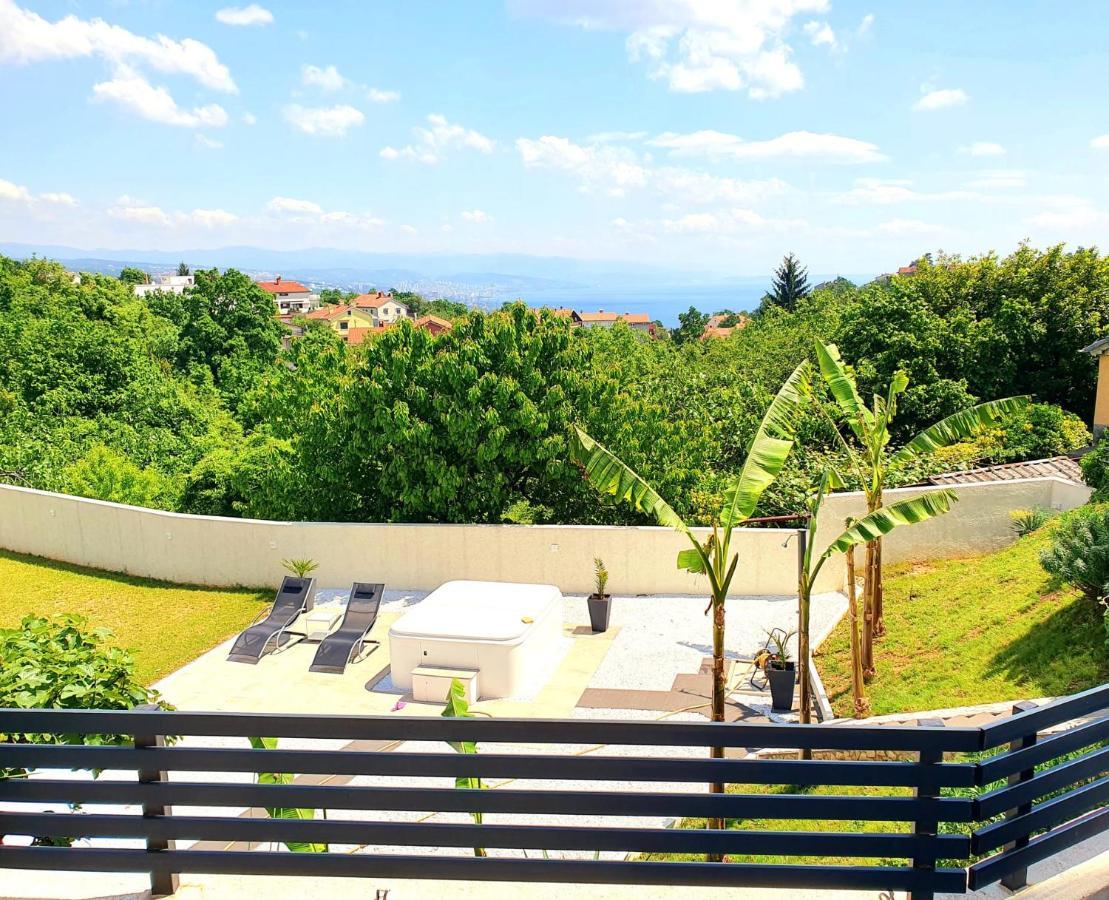 Jacuzzi Penthouse Apartment Matulji Bagian luar foto