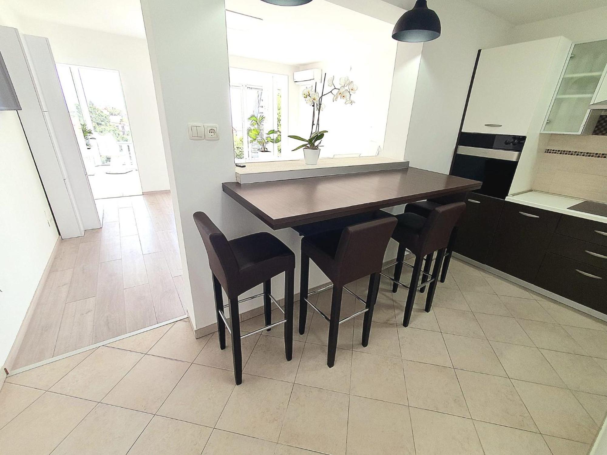 Jacuzzi Penthouse Apartment Matulji Bagian luar foto