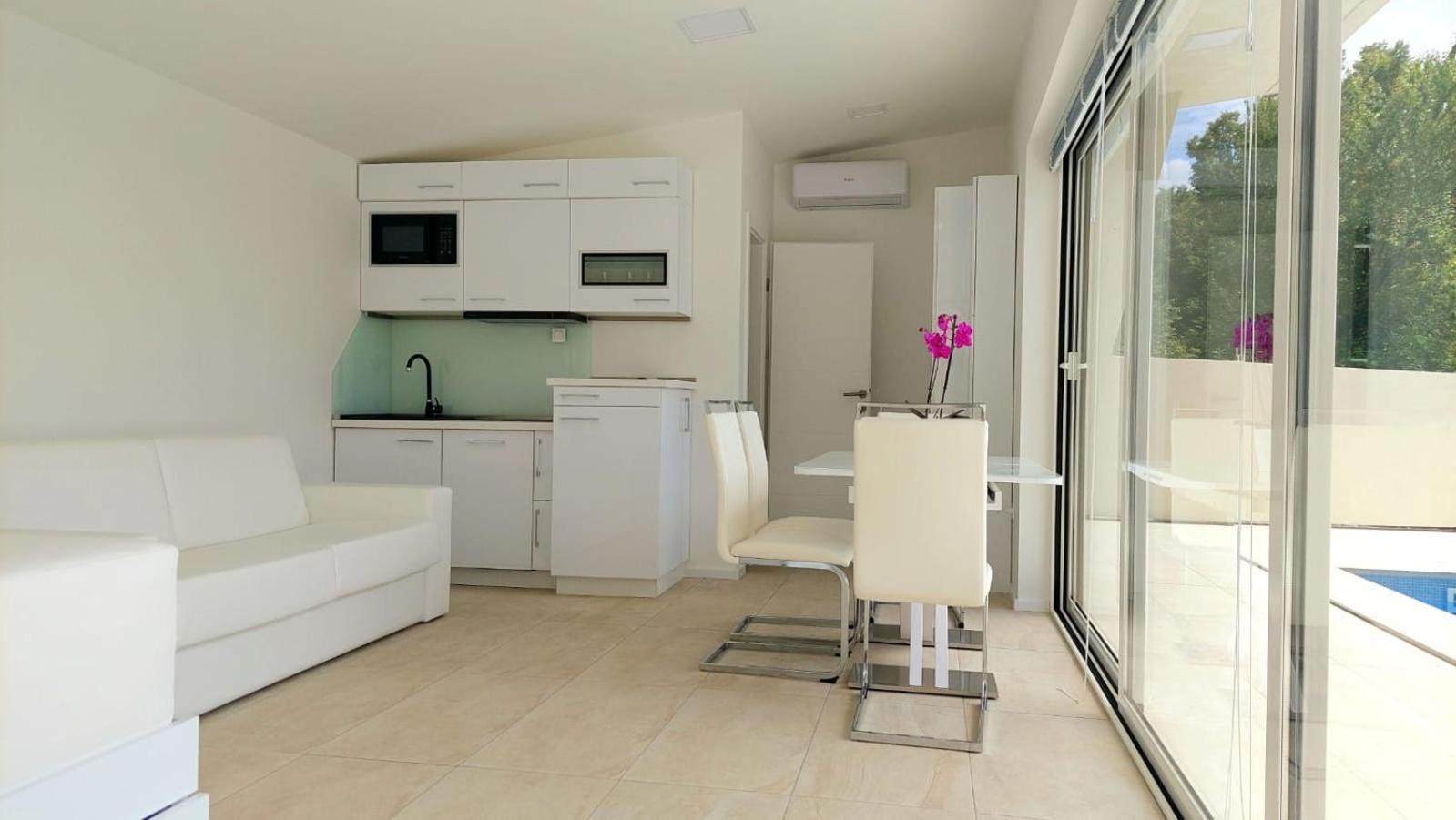 Jacuzzi Penthouse Apartment Matulji Bagian luar foto