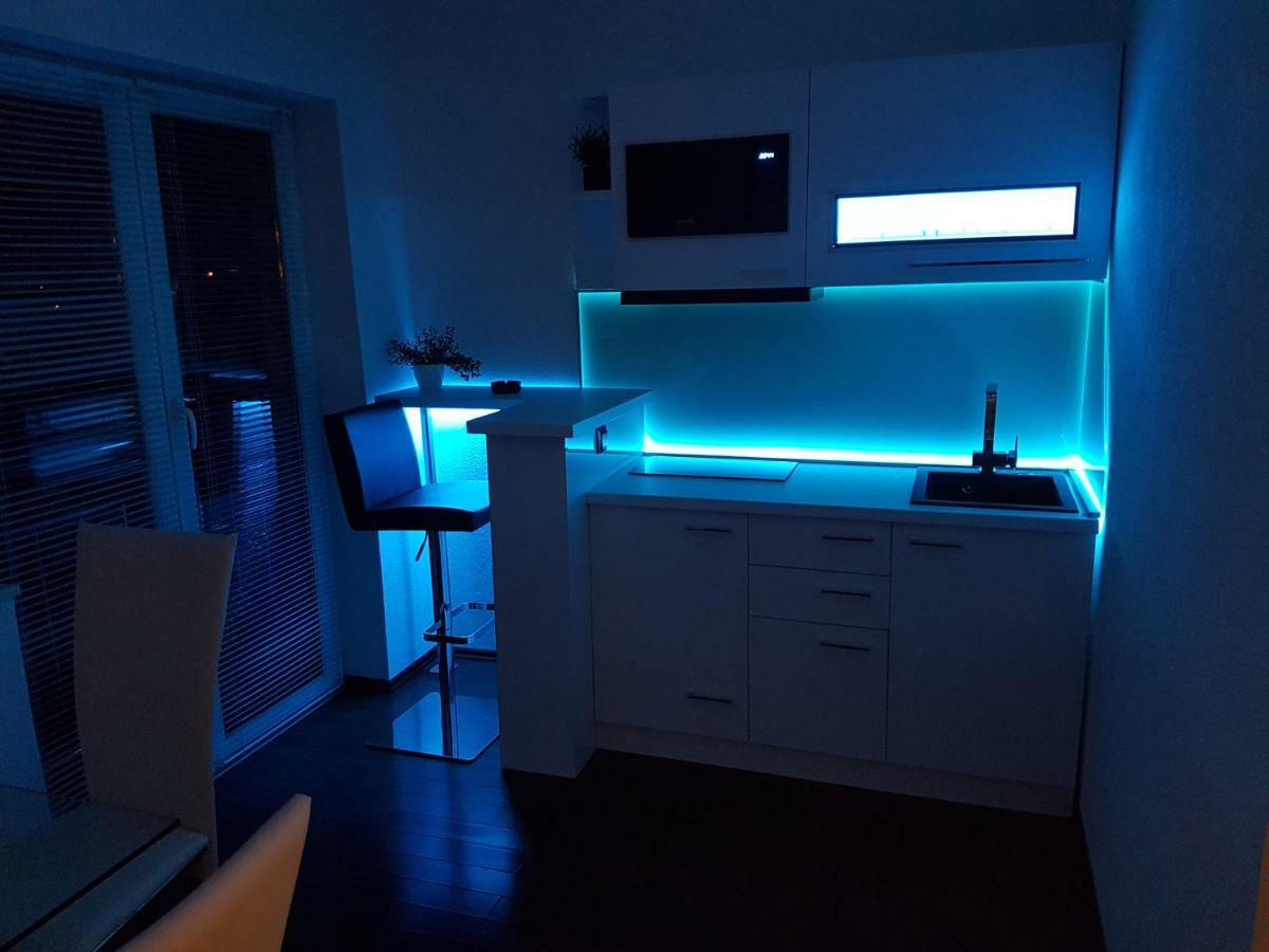Jacuzzi Penthouse Apartment Matulji Bagian luar foto